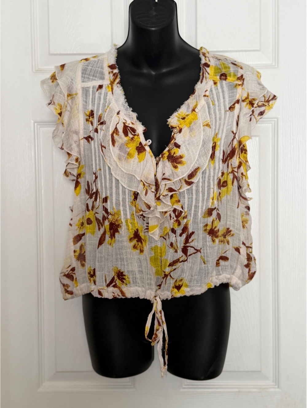 FP One White Floral Ruffle Tie Front Blouse Size XS TP